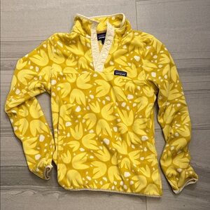 Patagonia Yellow Floral Women's Sweater